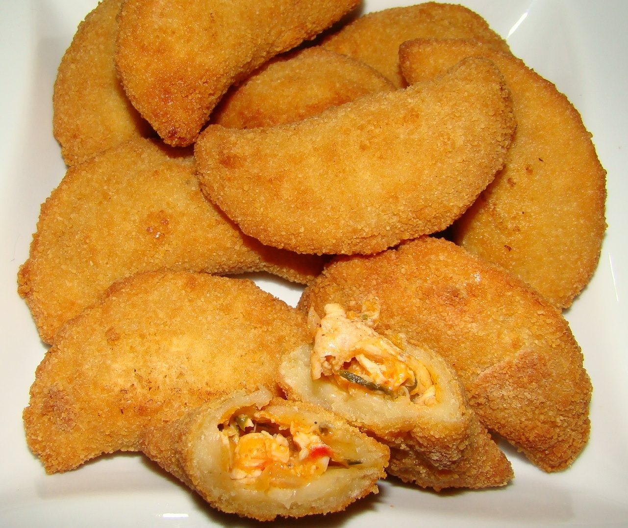 Risólis de Frango Com Catupiry