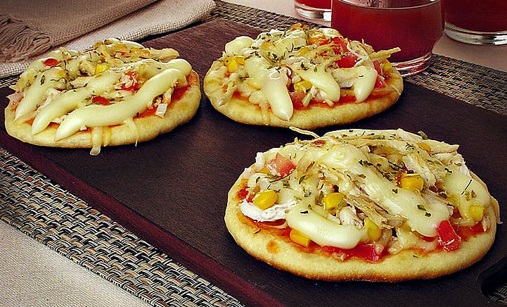 Mini Pizza de frango com Catupiry