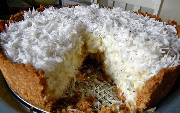 Torta Gelada de Coco dos Deuses