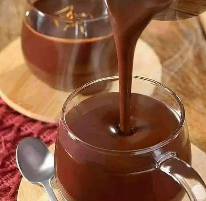 RECEITA DE CHOCOLATE QUENTE CREMOSO