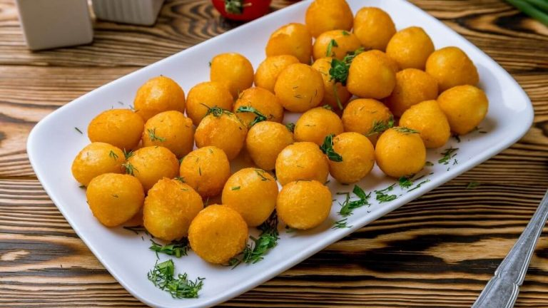 Bolinho de Ricota com Mussarela