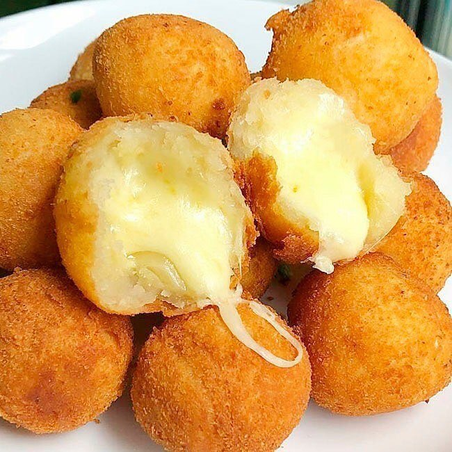 Bolinho de Batata Recheado