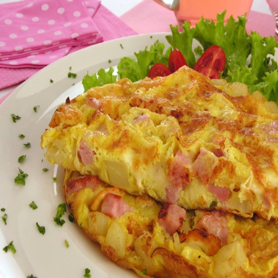 Omelete com Salsichas