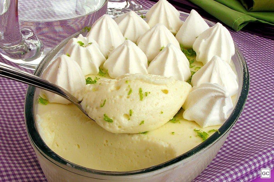 Mousse de limão com suspiro