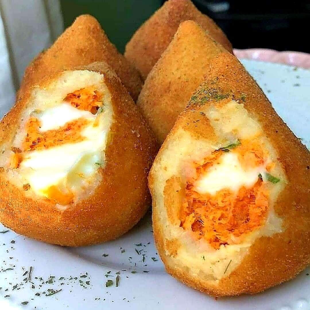 COXINHA? Essa é mega cremosa por dentro e crocante por fora