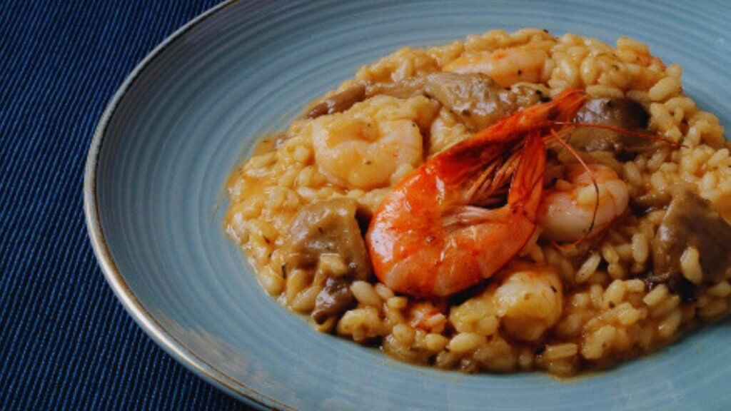 Risoto de camarão e funghi