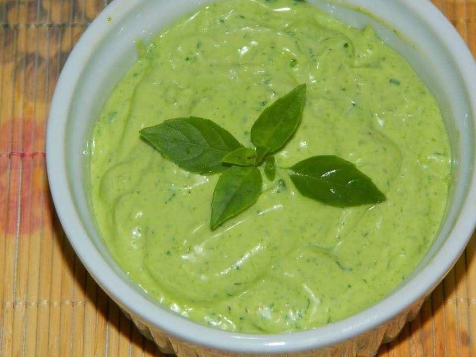 Molho Verde para Sanduíches e Saladas