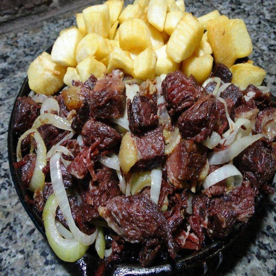 Carne de sol com mandioca