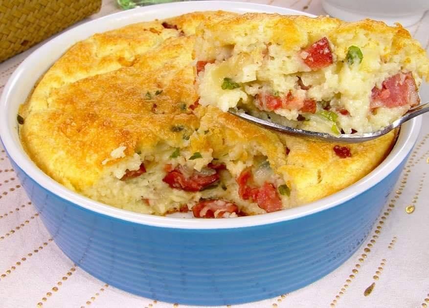 Torta Suculenta de Batata com Calabresa Um Espetáculo