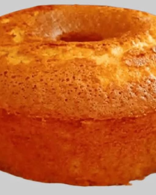 Bolo de Abóbora Fofinho com Cobertura Cremosa e um Toque de Alho: Uma Delícia Saudável 😋🥕🧄