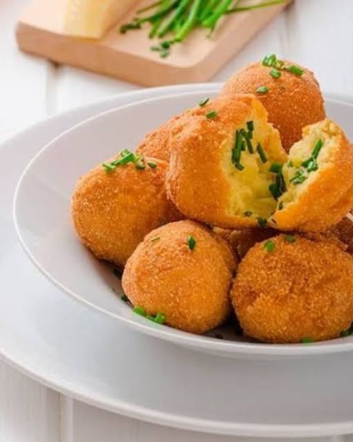 Bolinho de Batata Doce com Frango – Leve, Nutritivo e Saboroso! 🥔🍗🔥